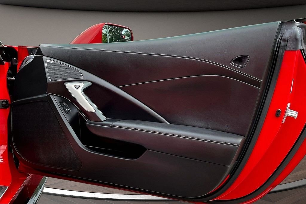 Used 2019 Red Chevrolet Grand Sport image 27