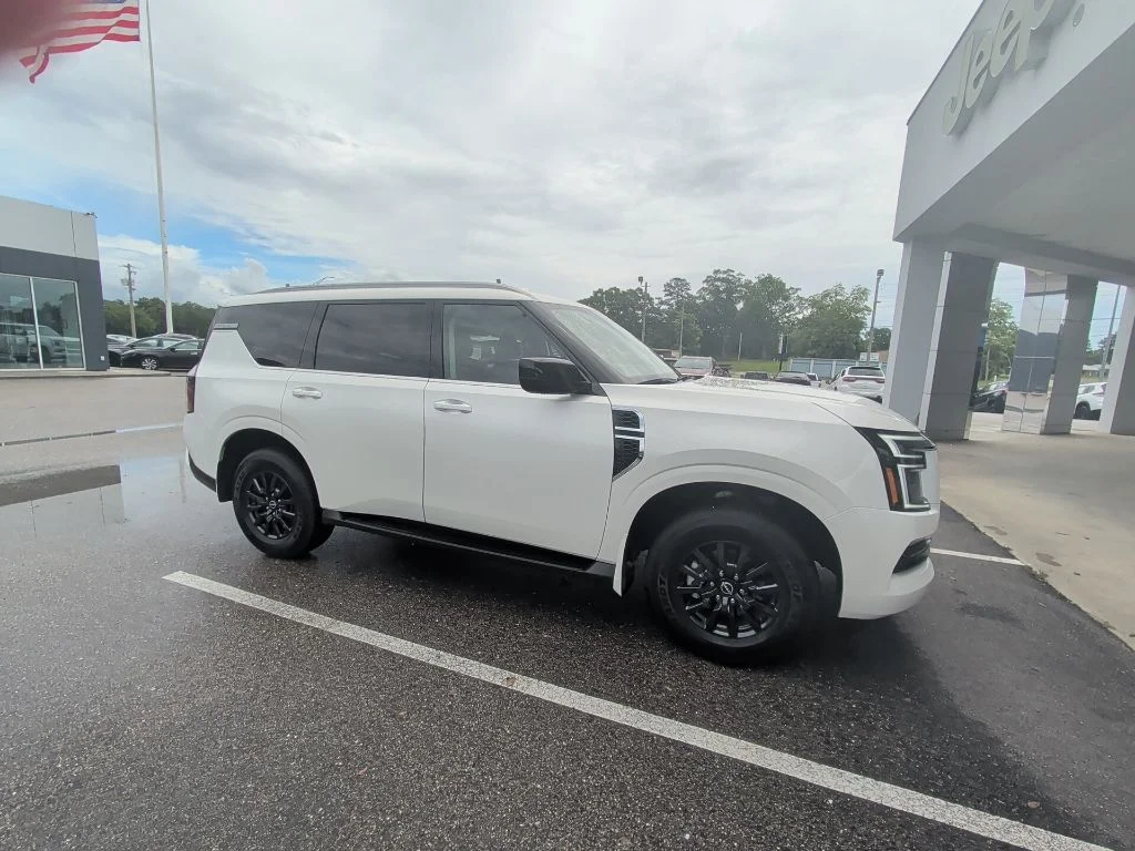 Used 2026 White Nissan SV image 3