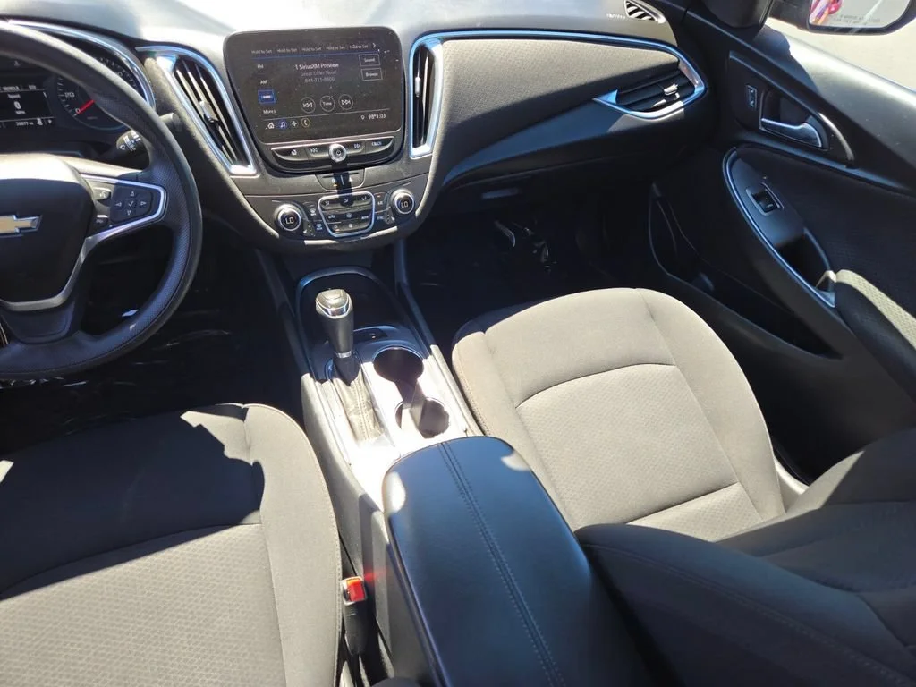Used 2020 CAJUN RED TINTCOAT Chevrolet LT image 13
