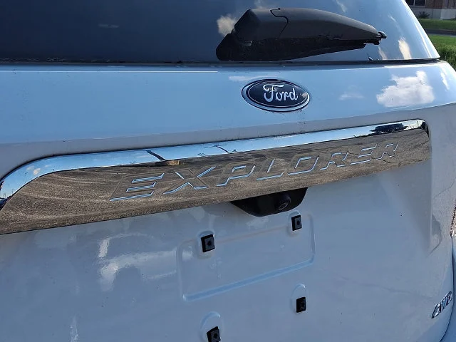 Used 2023 White Ford XLT image 33