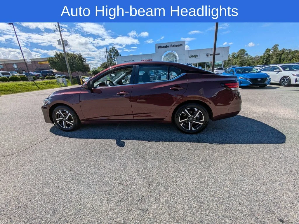 Used 2025  Nissan SV image 7