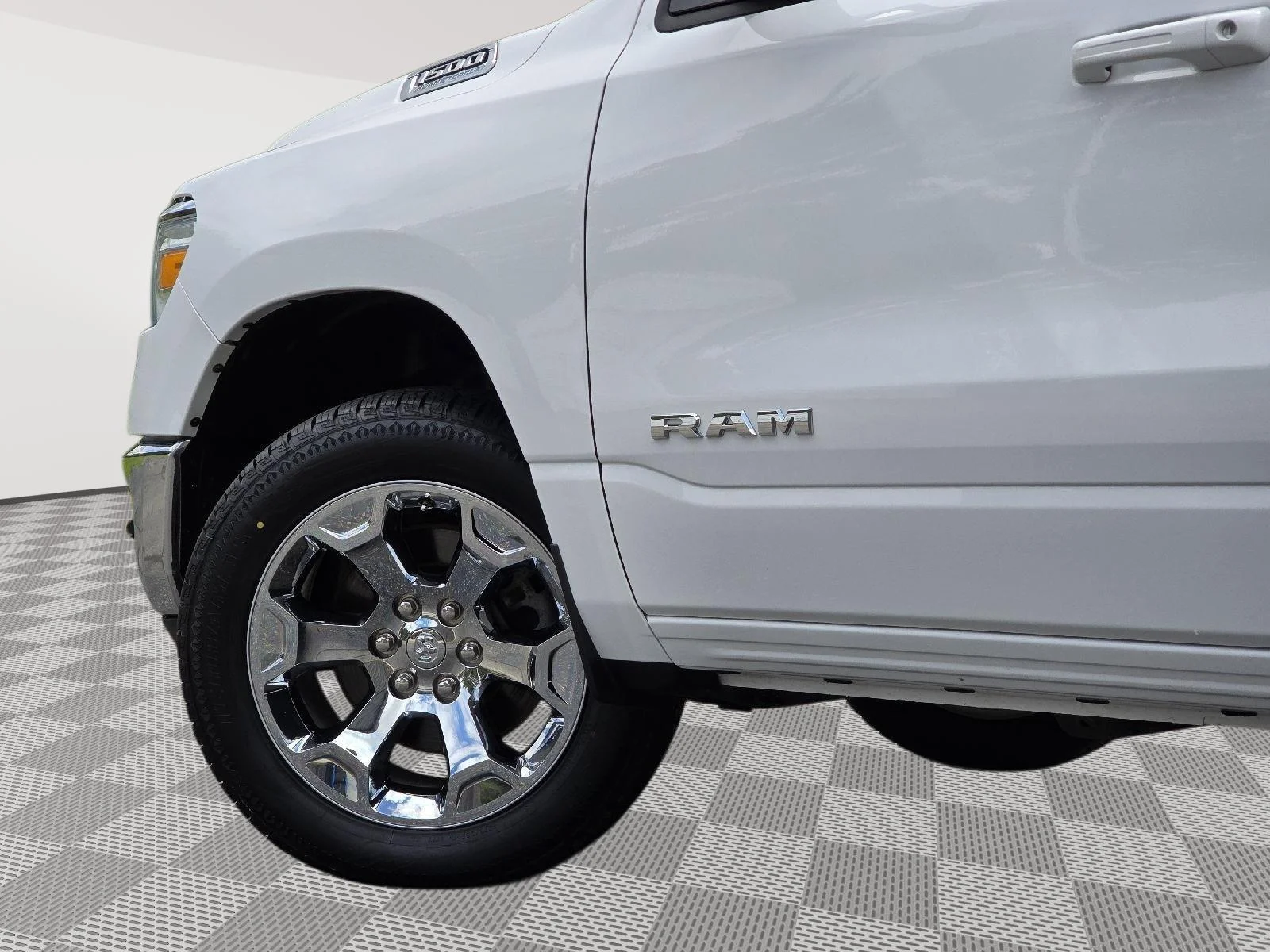 Used 2022 Bright White Clearcoat Ram Big Horn image 9