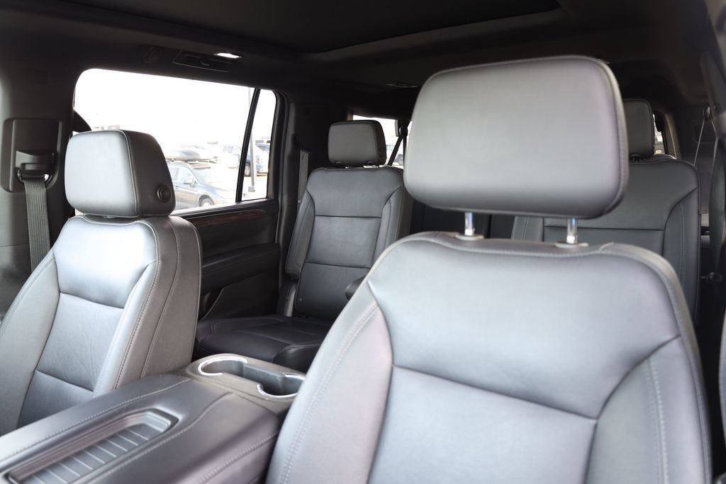 Used 2022 Satin Chevrolet Z71 image 16
