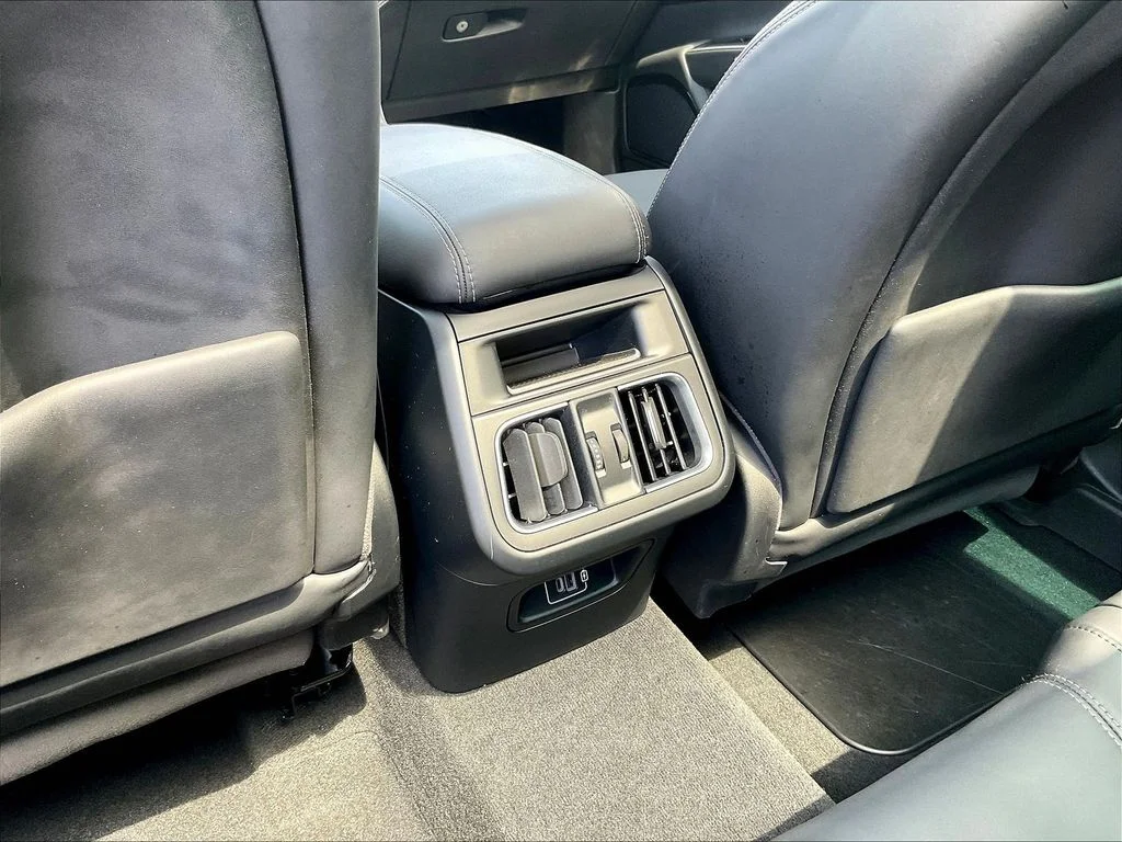 Used 2023 Bianco Maserati Modena image 10