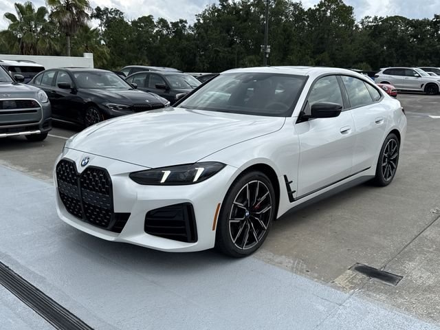New 2026 Mineral White Metallic BMW 430i Gran Coupe image 3