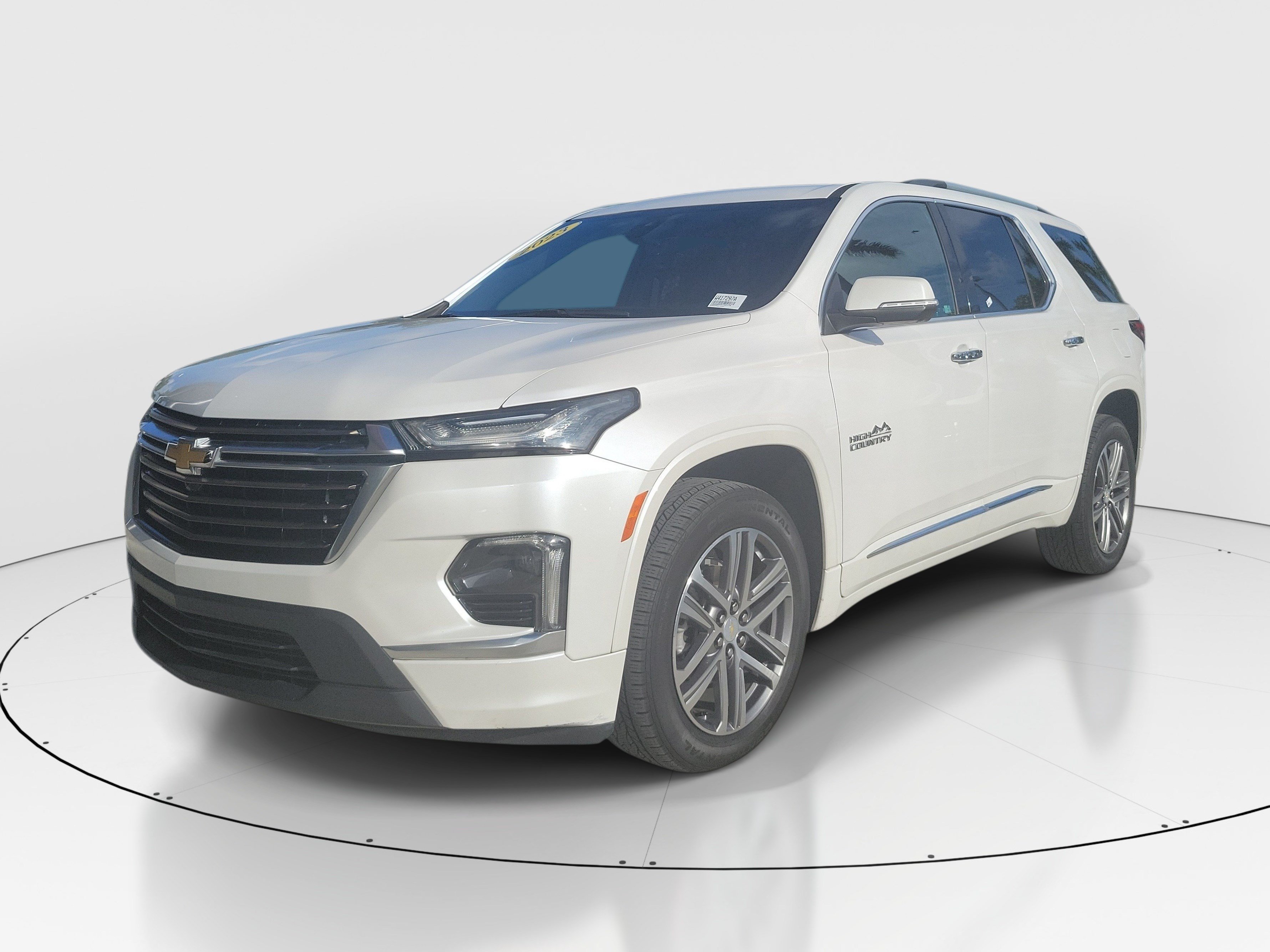 Used 2023 Iridescent Pearl Tricoat Chevrolet High Country image 3