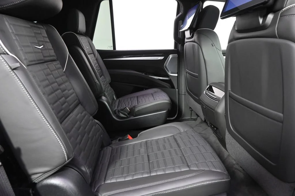 2026 Cadillac Escalade Platinum Sport - Photo 18