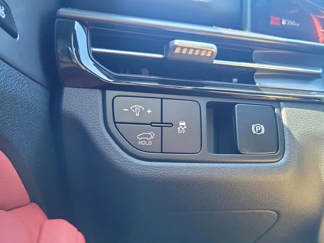 New 2026 Wolf Gray Kia SX Prestige image 31