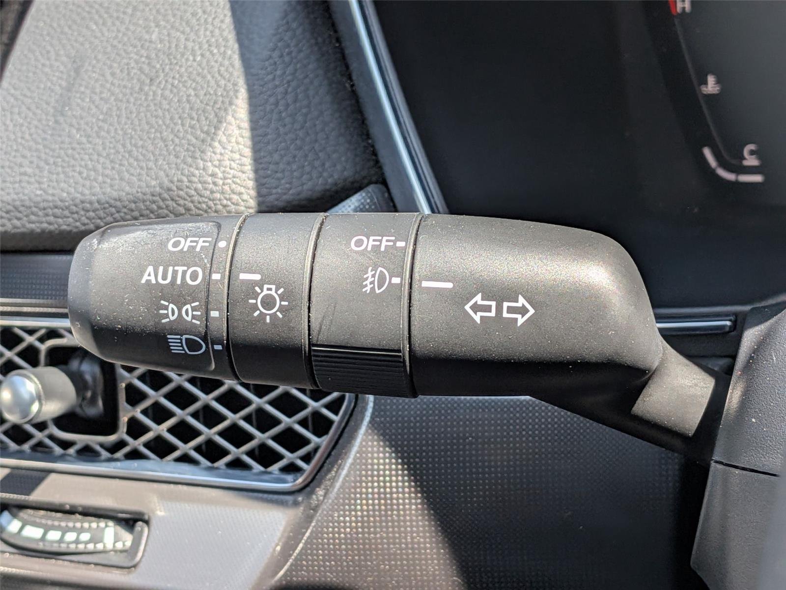 Used 2024 Liquid Carbon Metallic Acura w/Tech w/A-SPEC image 23