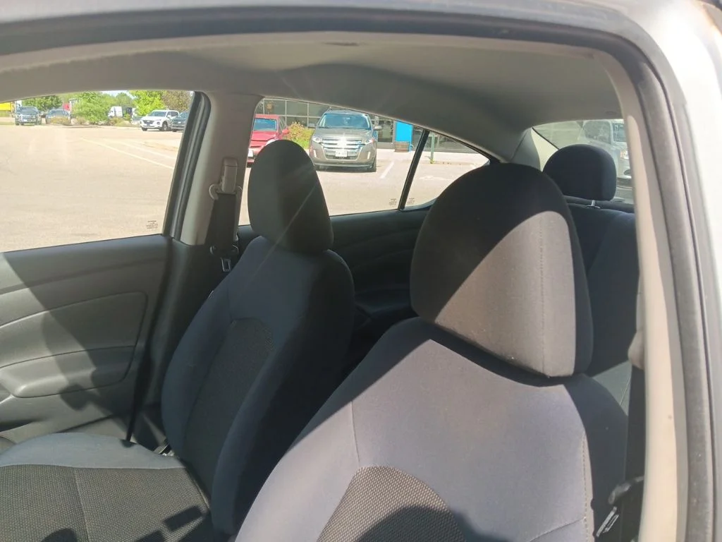 Used 2012 Brilliant Silver Metallic Nissan 1.6 SV image 26