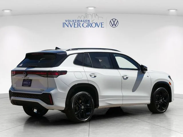 New 2026 White/off-white Volkswagen 2.0T SE R-Line Black image 2