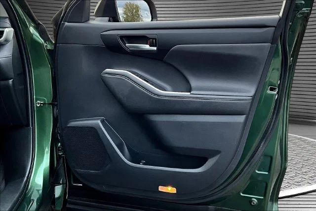 Used 2023 Green Toyota XLE image 29