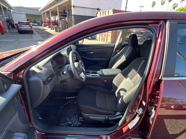 Used 2025  Nissan SV image 17