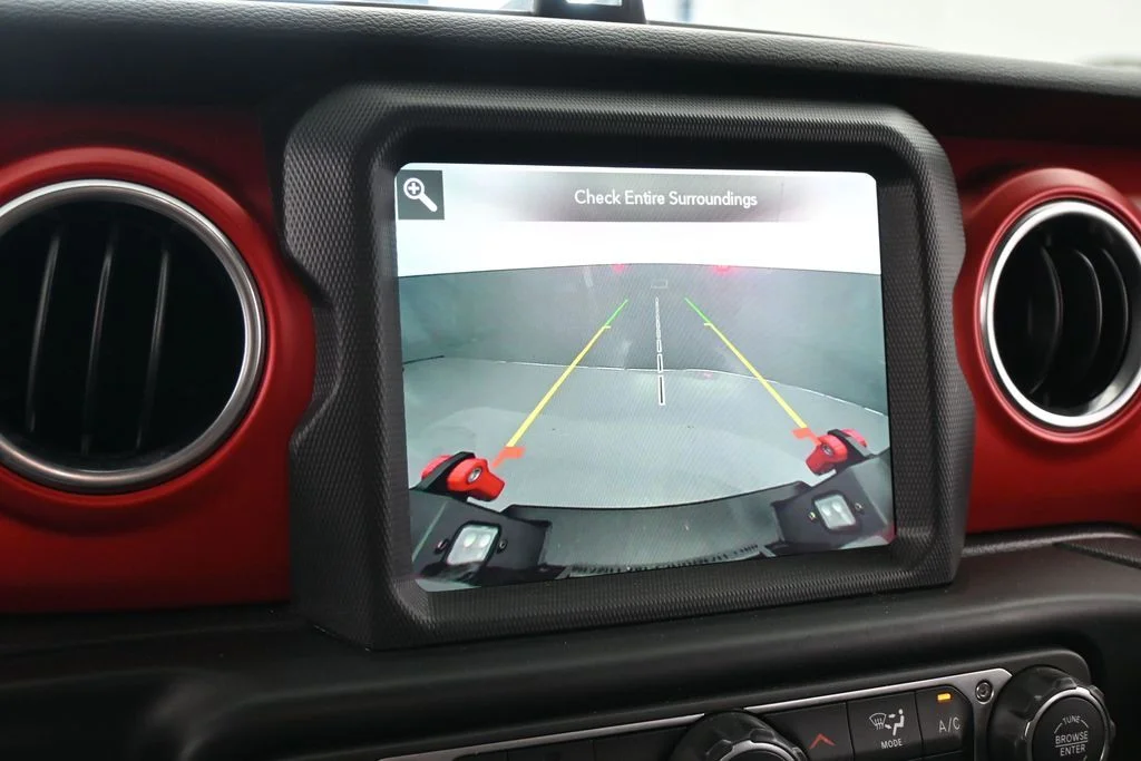 Used 2022 Sting-Gray Clearcoat Jeep Rubicon image 17