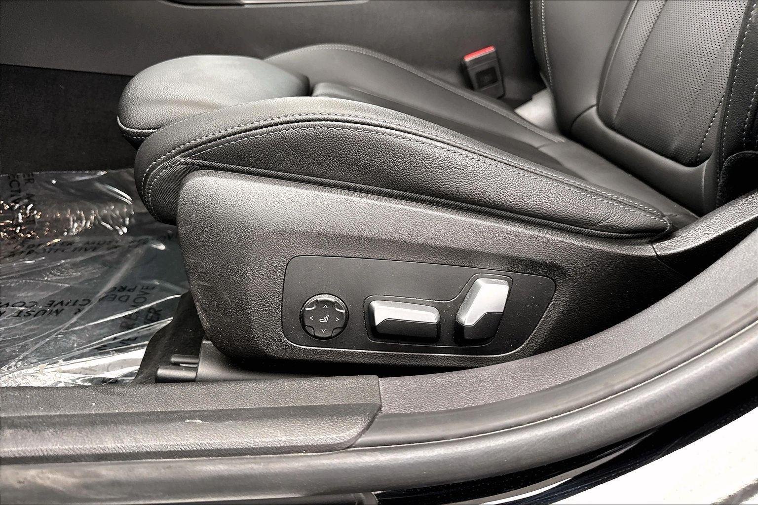 Used 2024 Jet Black BMW 330i xDrive image 26