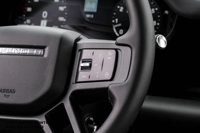 New 2026 Fuji White Land Rover X-Dynamic SE image 19