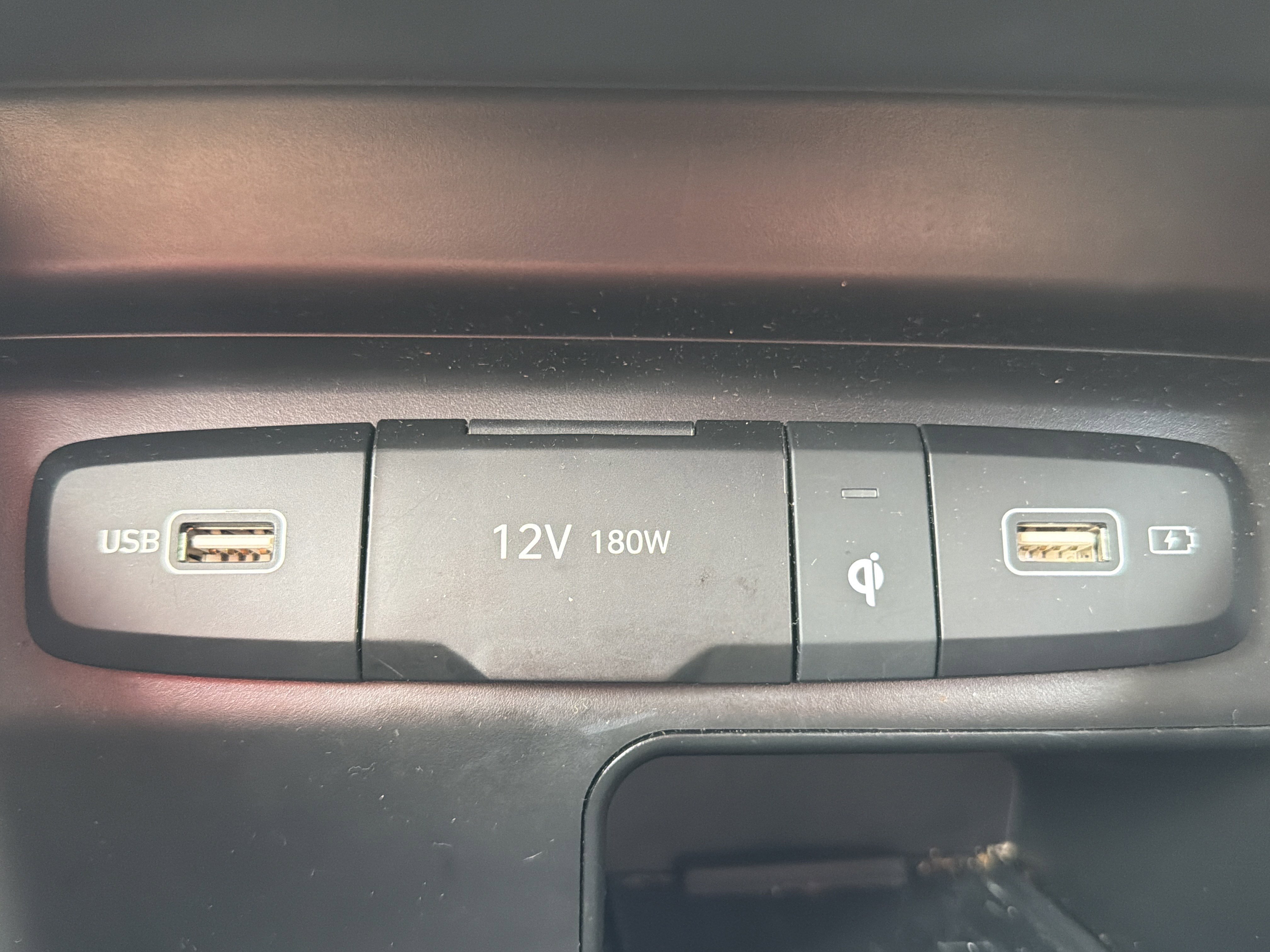Used 2024 Dark Gray Metallic Hyundai SEL image 7