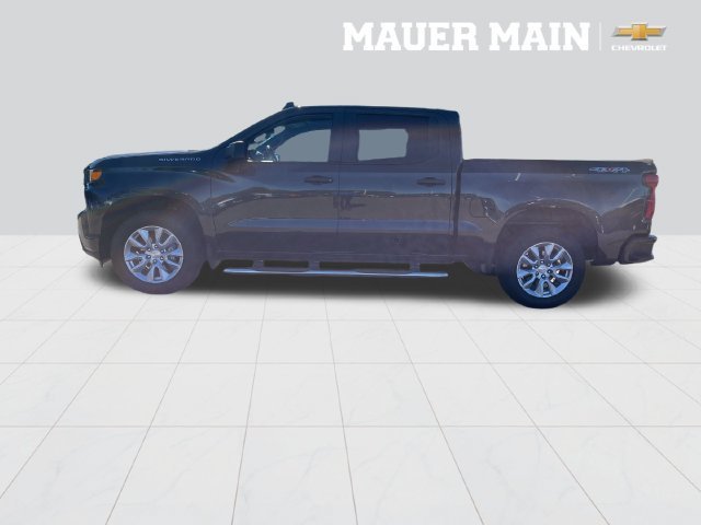 Used 2021 OXFORD BROWN METALLIC Chevrolet Custom image 2