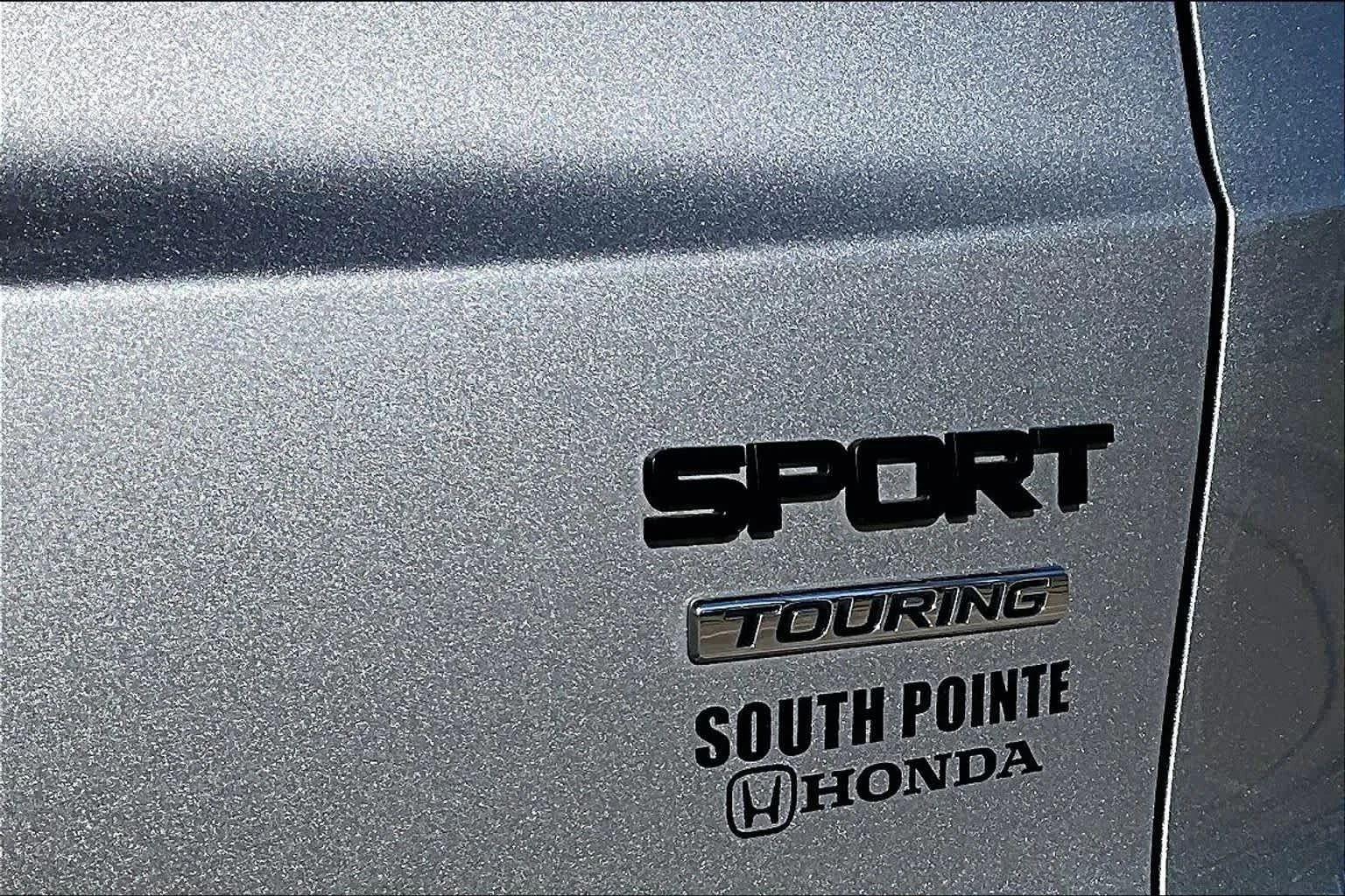 Used 2023 Lunar Silver Metallic Honda Sport Touring image 10