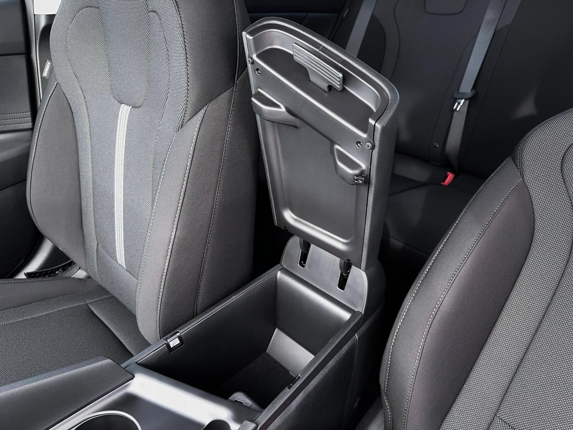 New 2026 Black Hyundai SE image 18