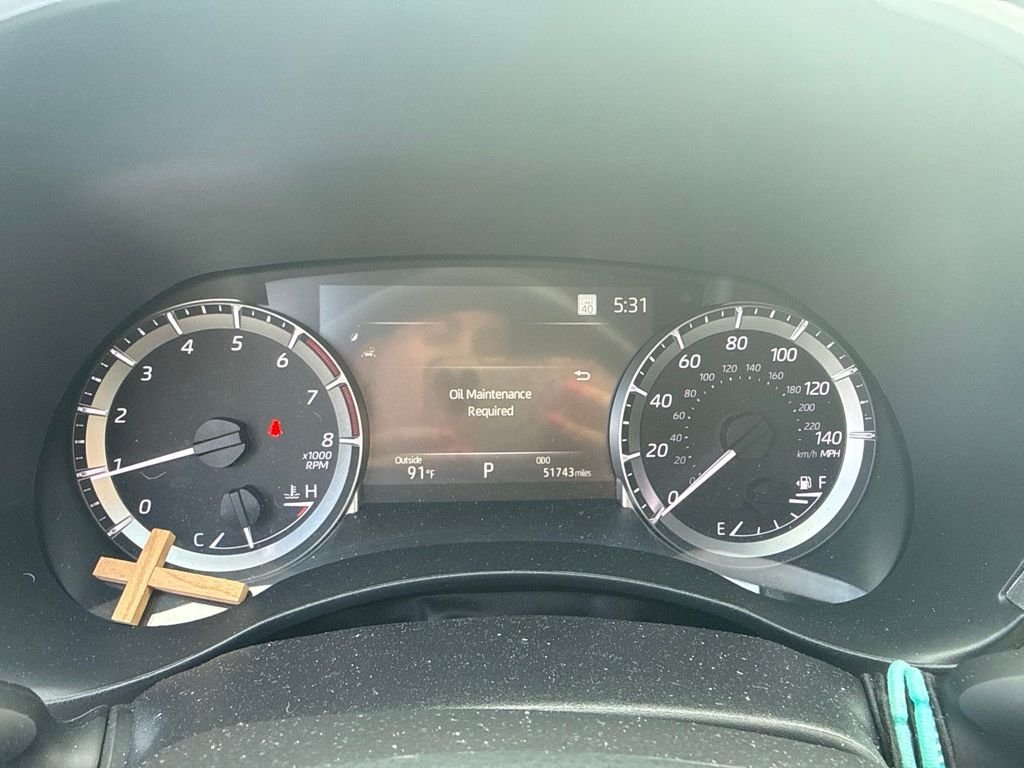 Used 2023 Beige Toyota XLE image 6