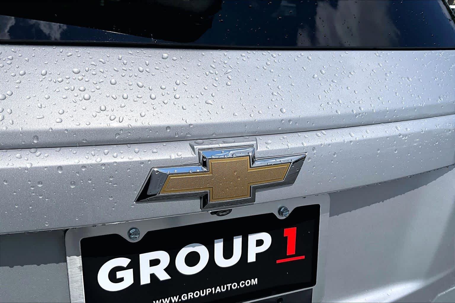 Used 2020 Silver Ice Metallic Chevrolet LT image 30