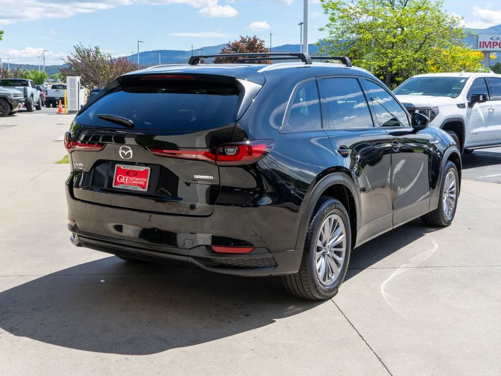Used 2025 Black Mazda 3.3 Turbo Preferred image 7