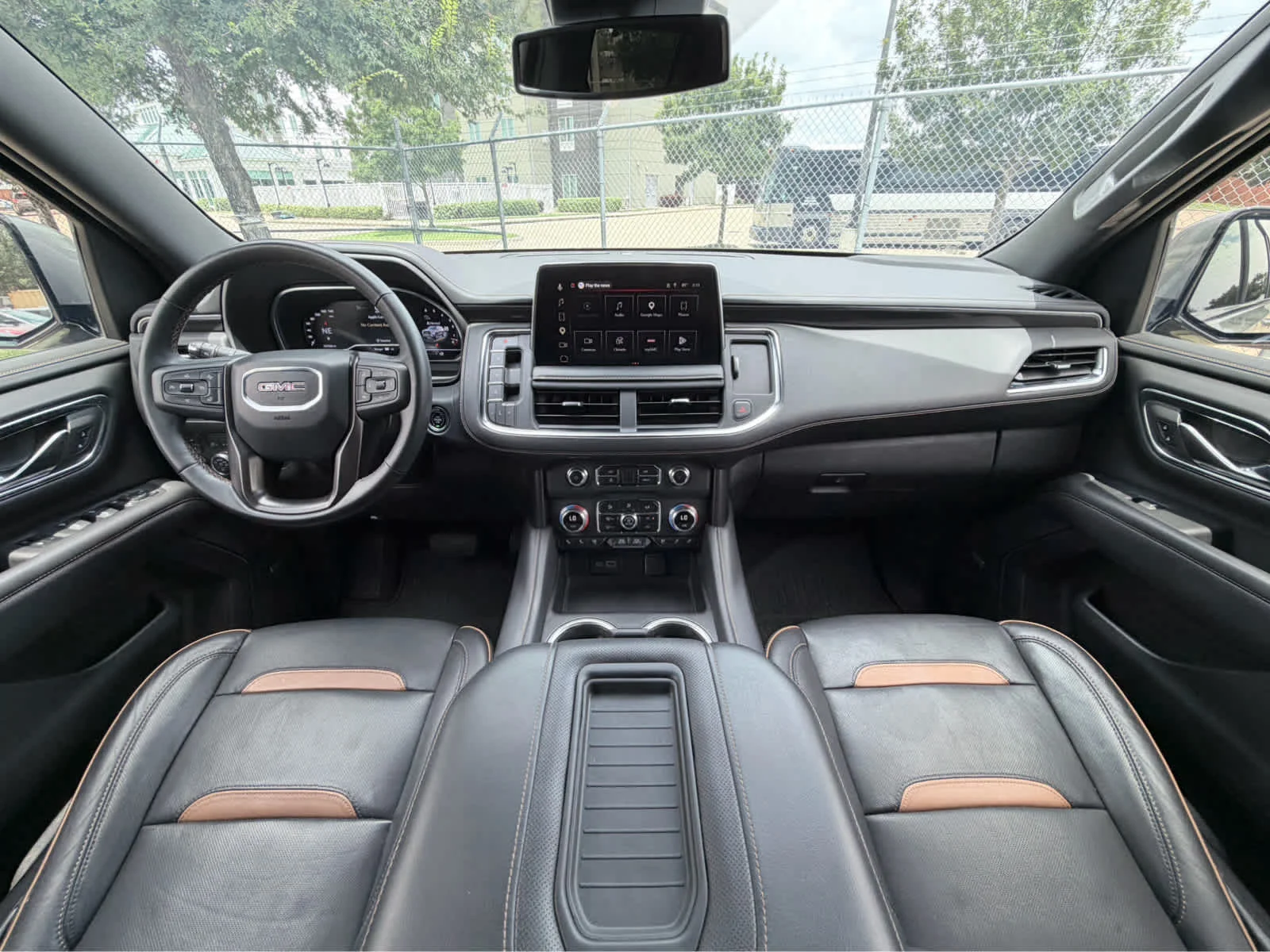 Used 2023 Sterling Metallic GMC AT4 image 29