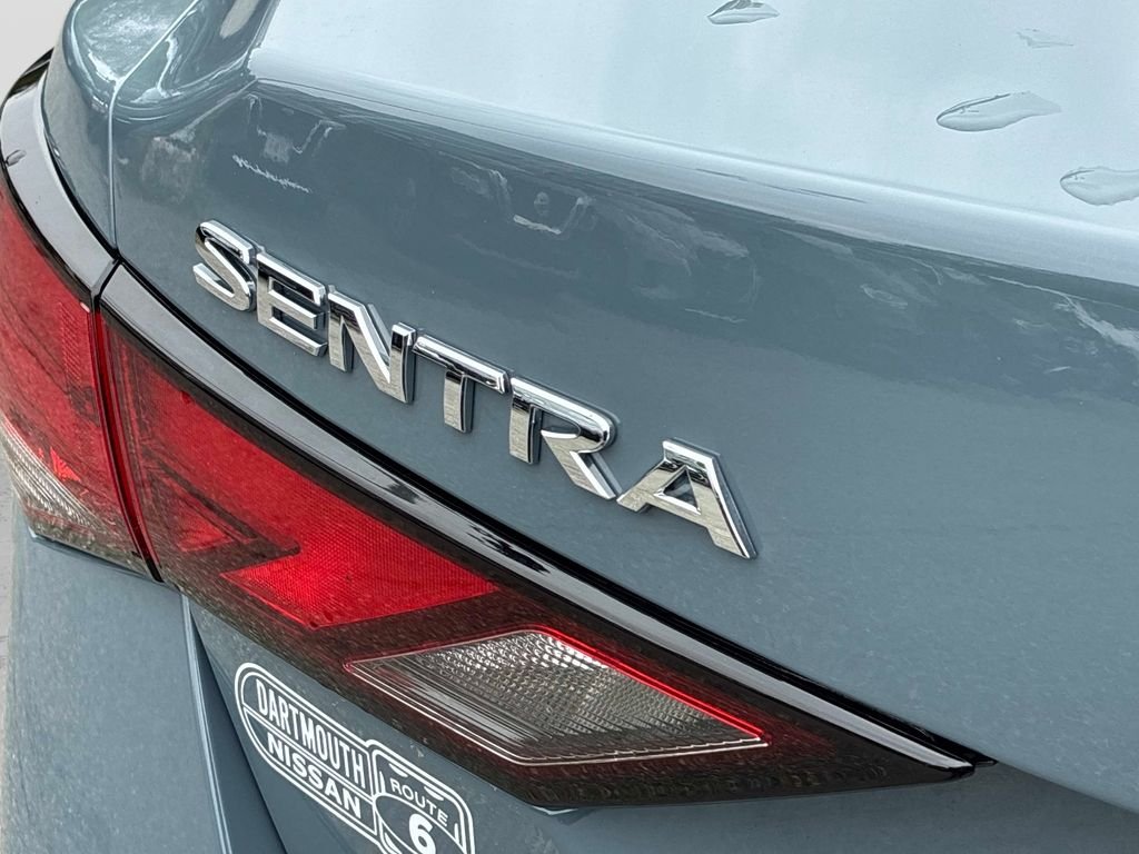 Used 2025 Gray Nissan SV image 11