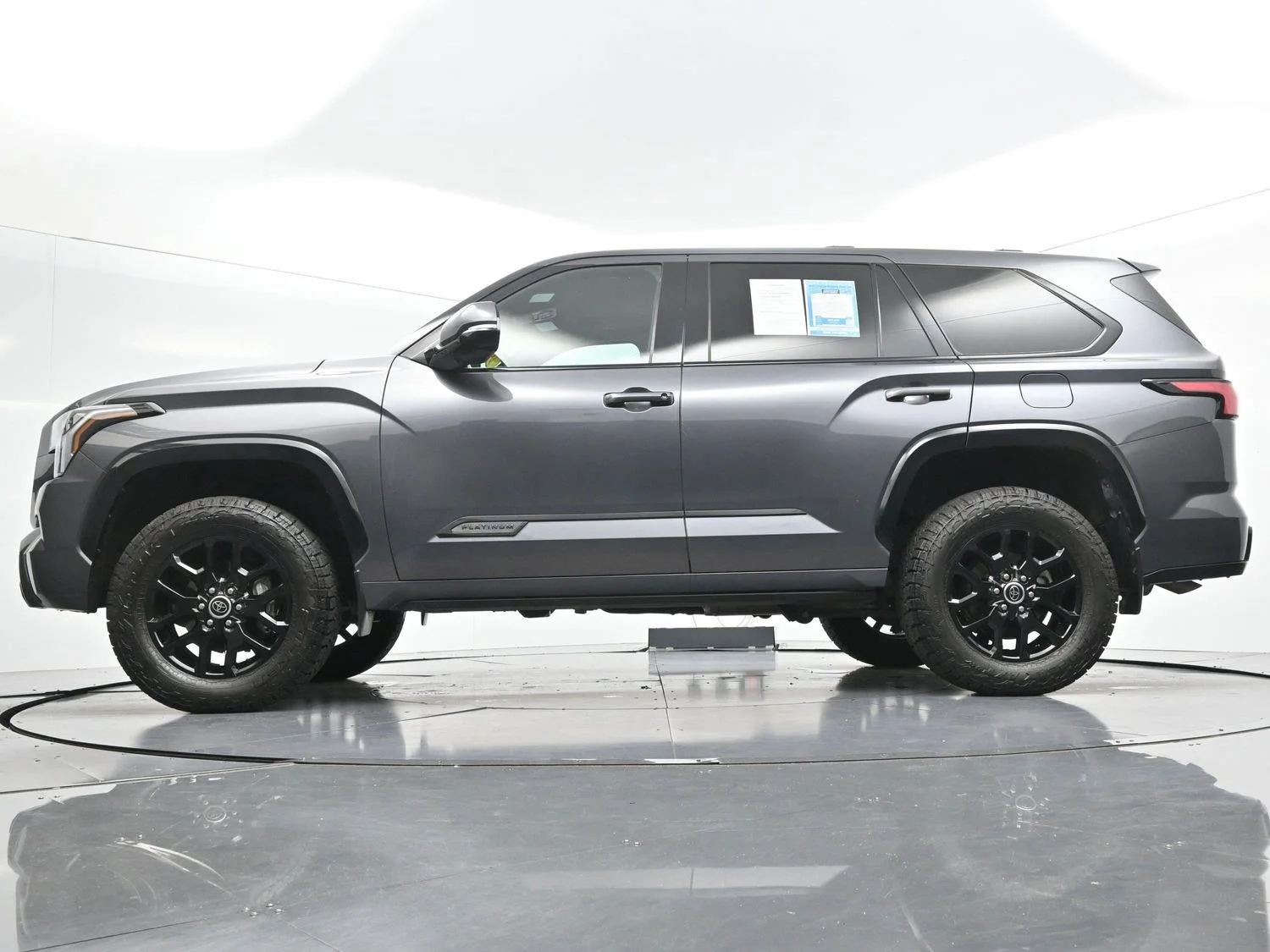 Used 2023 Magnetic Gray Metallic Toyota Platinum image 60