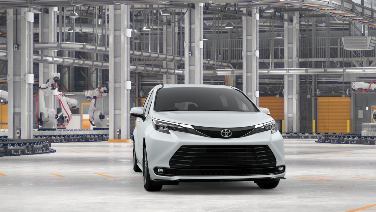 New 2026 Wind Chill Pearl Toyota XLE image 16