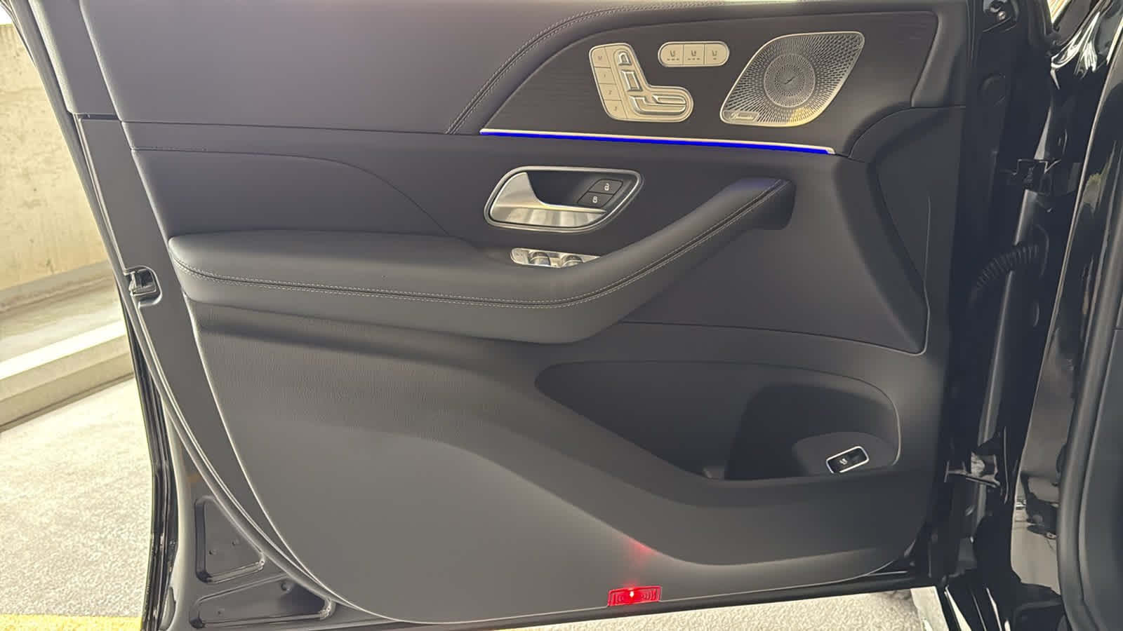 New 2026 Obsidian Black Metallic Mercedes-Benz AMG® GLE 53 image 16