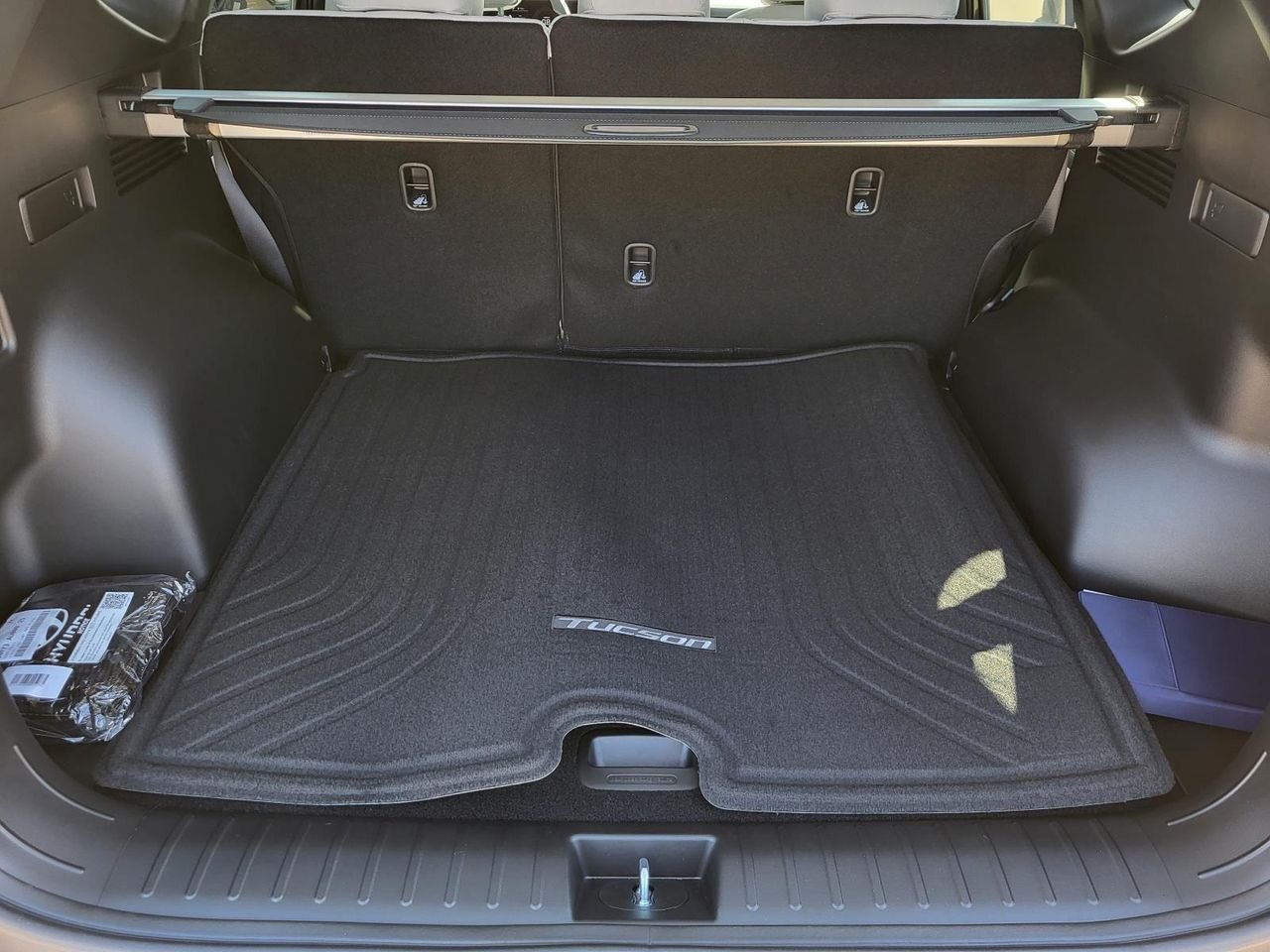 New 2026 Ecotronic Gray Hyundai SE FWD image 8