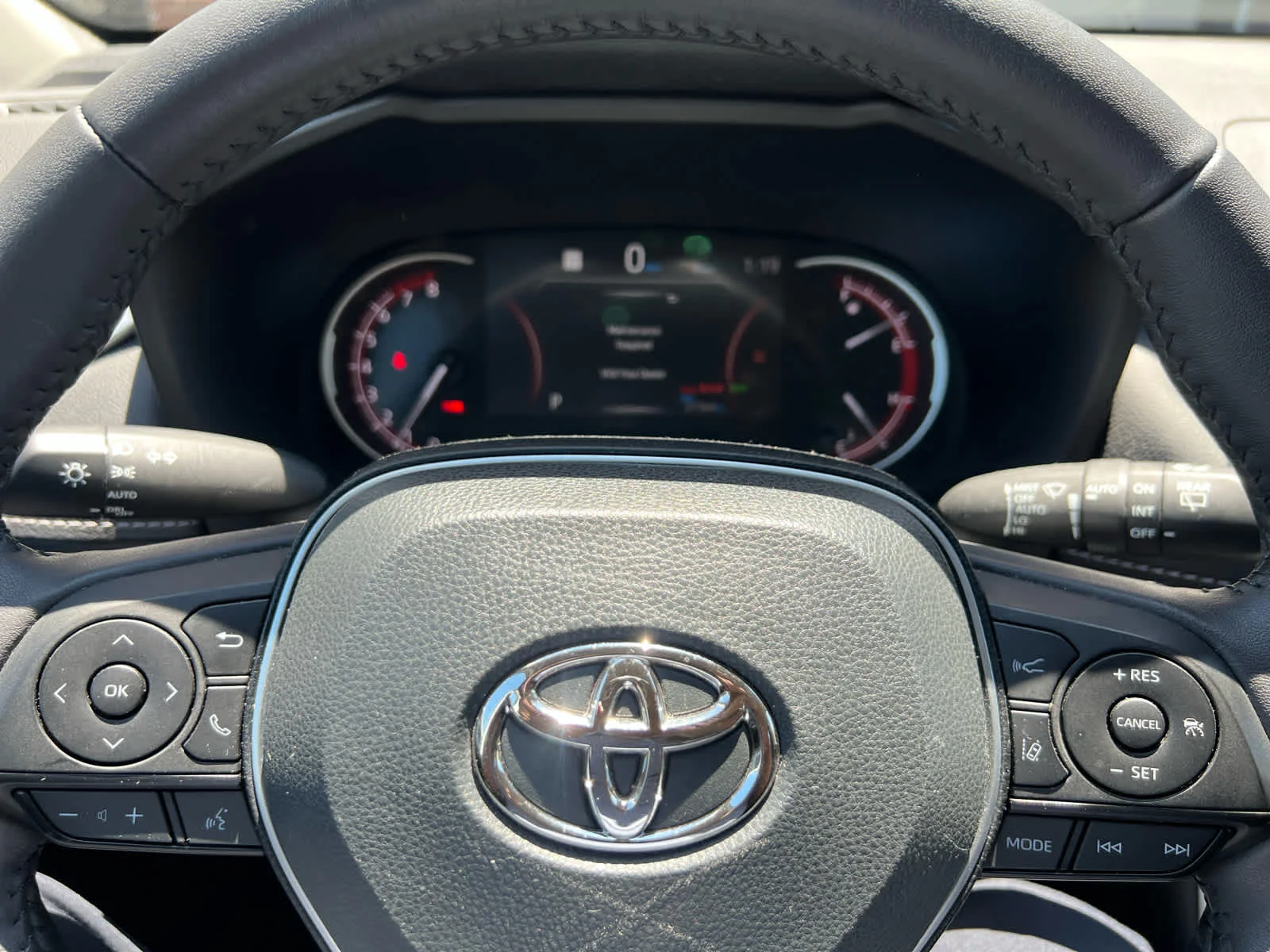 Used 2023 Ice Cap Toyota XLE image 11