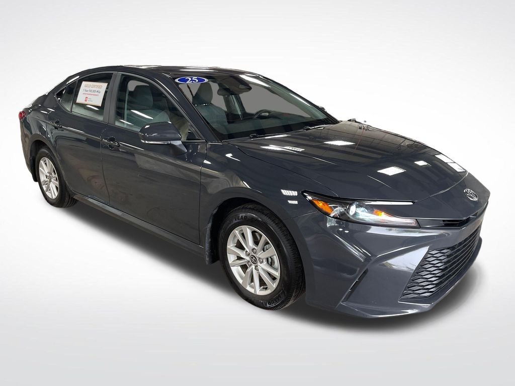 Certified Used 2025  Toyota LE image 7