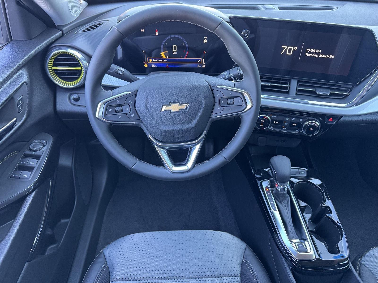 2026 Chevrolet Trax LT - Photo 18