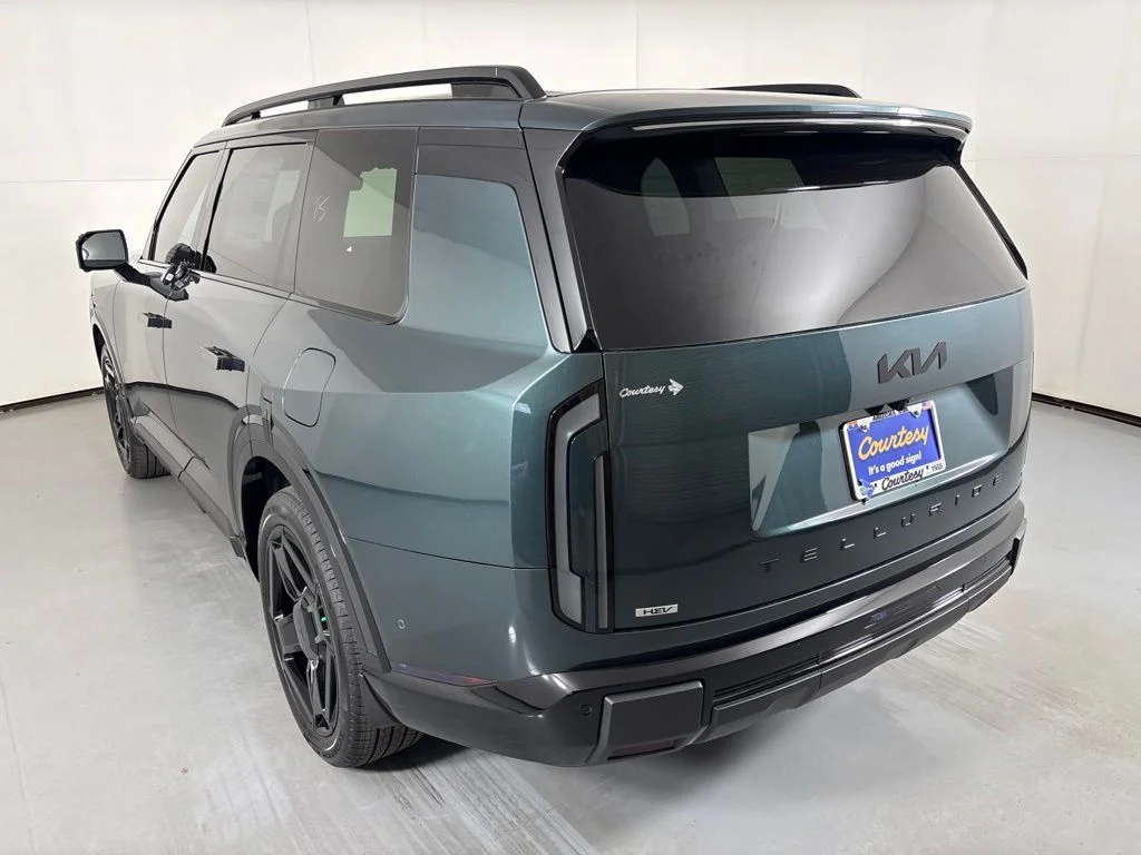 New 2027 Black Jade Green Kia X-LINE SX image 6