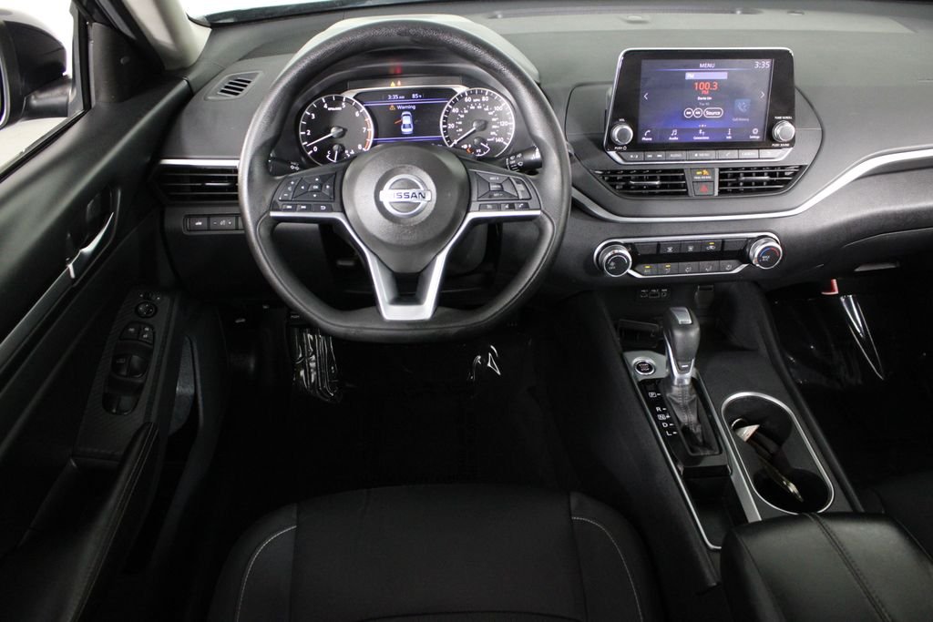 Used 2022 Blue Nissan 2.5 SV image 6