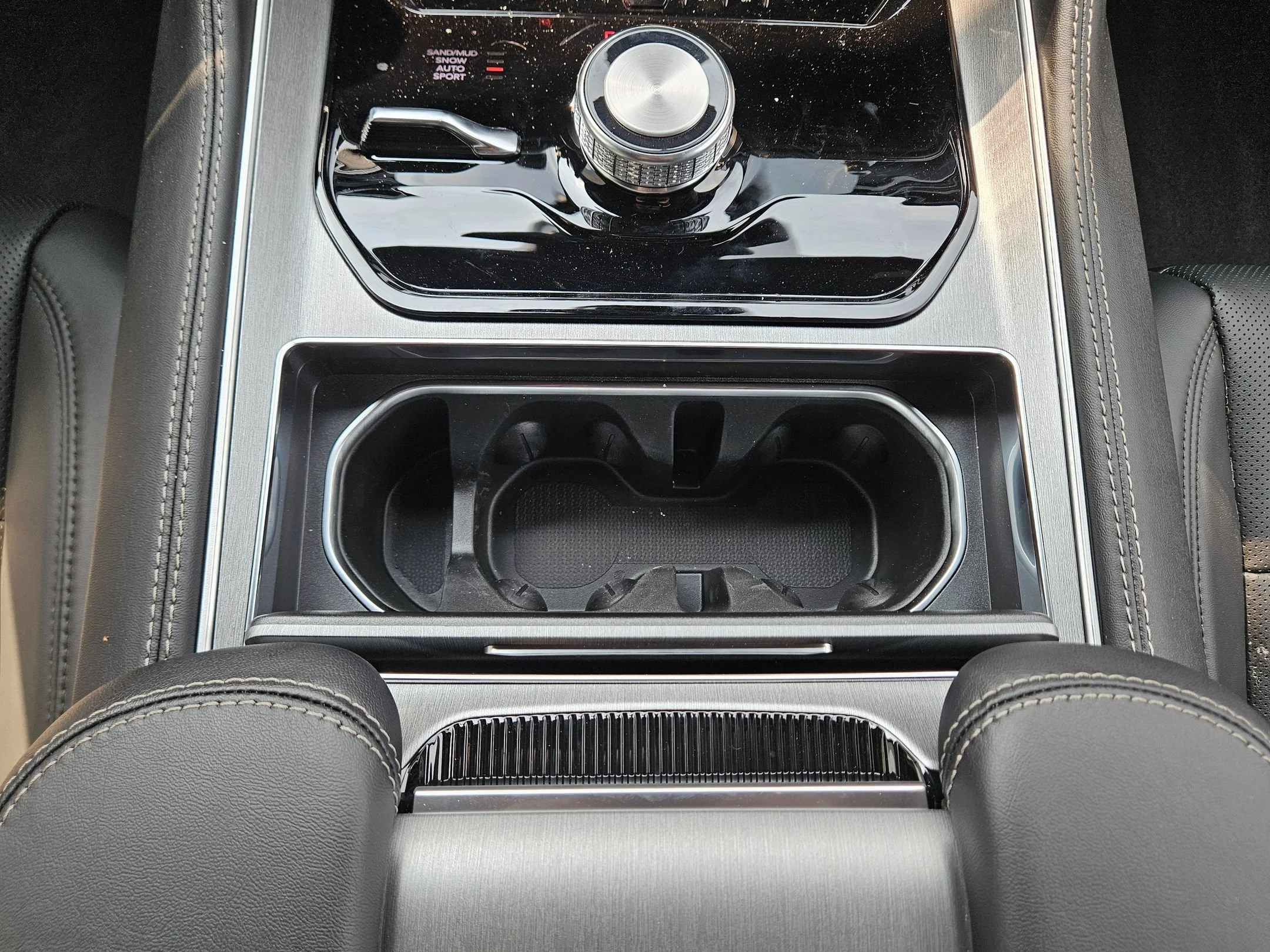 New 2026 Bright White Clearcoat Jeep  image 10