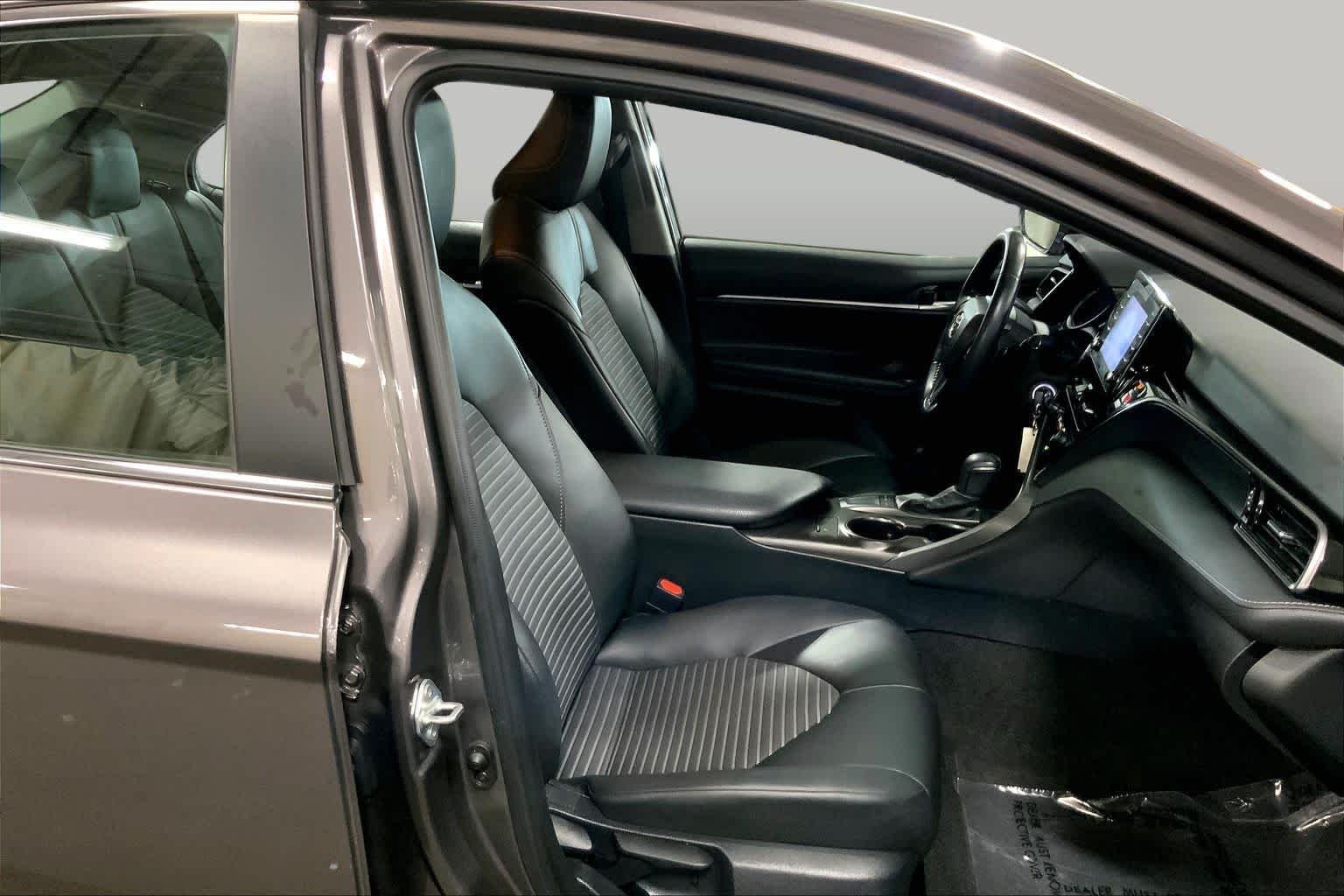Used 2024 Predawn Gray Mica Toyota SE image 9