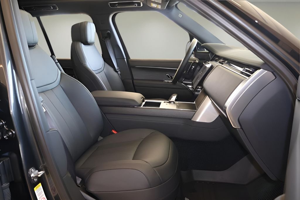 2025 Land Rover Range Rover SE - Photo 14