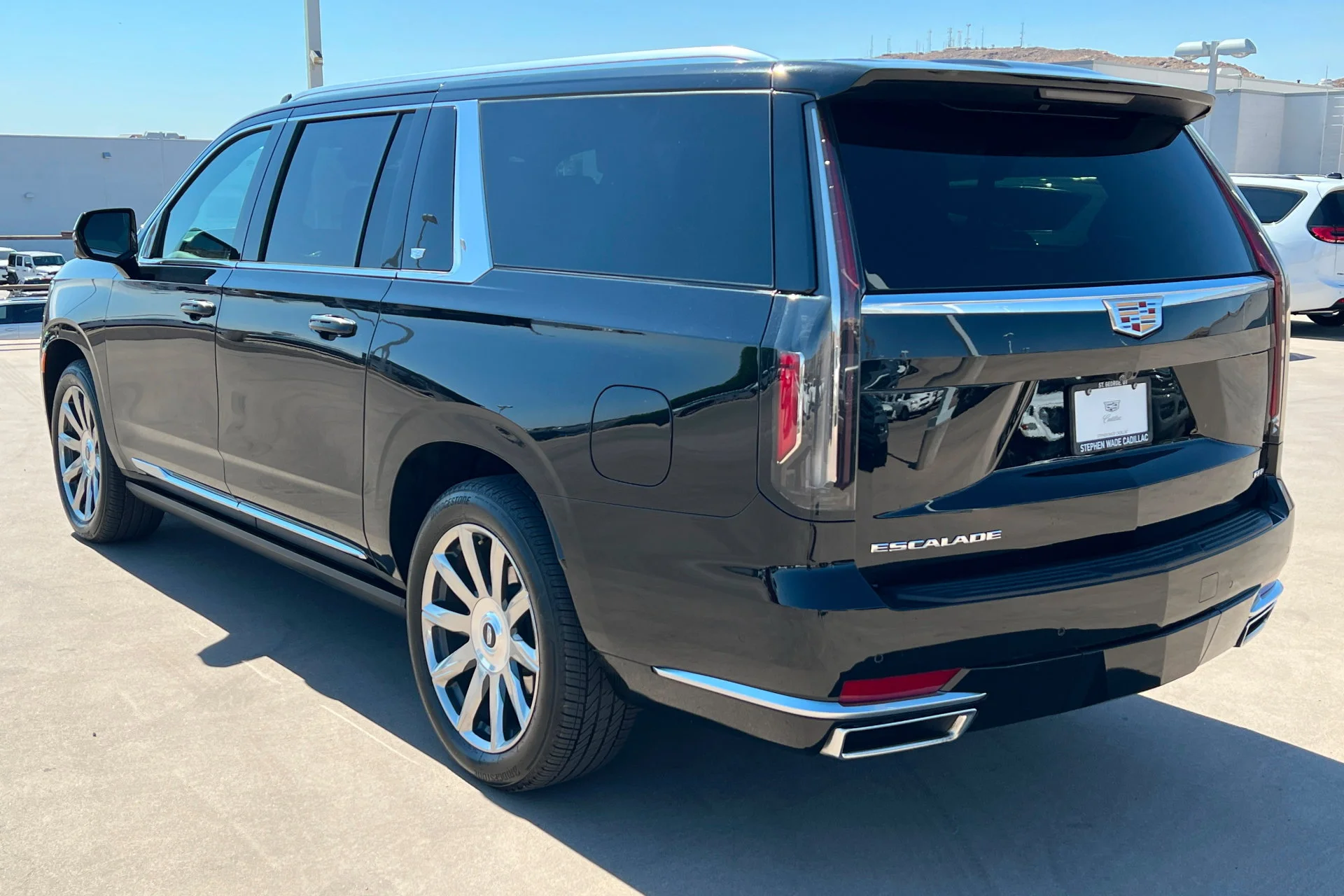 2024 Cadillac Escalade ESV Premium Luxury Platinum - Photo 3