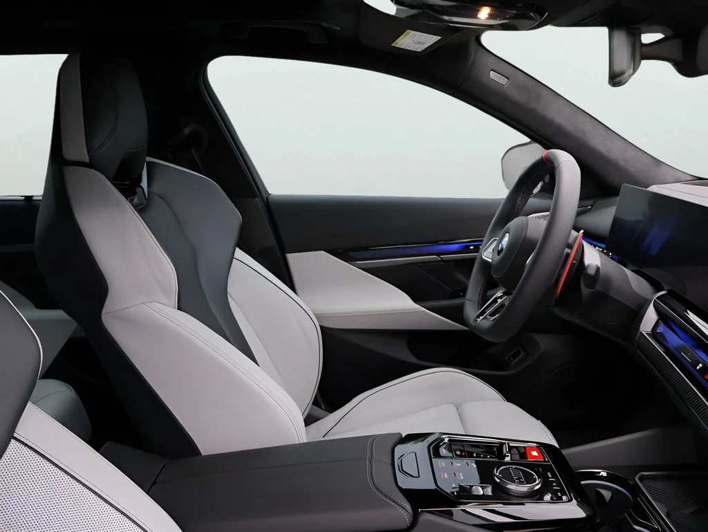 Used 2027 Frozen Deep Grey Metallic BMW Touring image 9