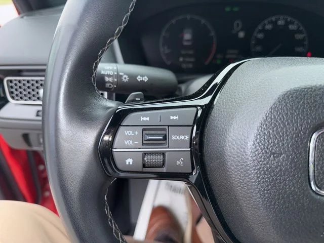 Used 2025  Honda Sport image 18