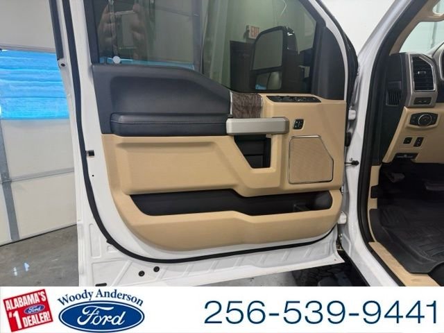 Used 2018 Oxford White Ford Lariat image 23