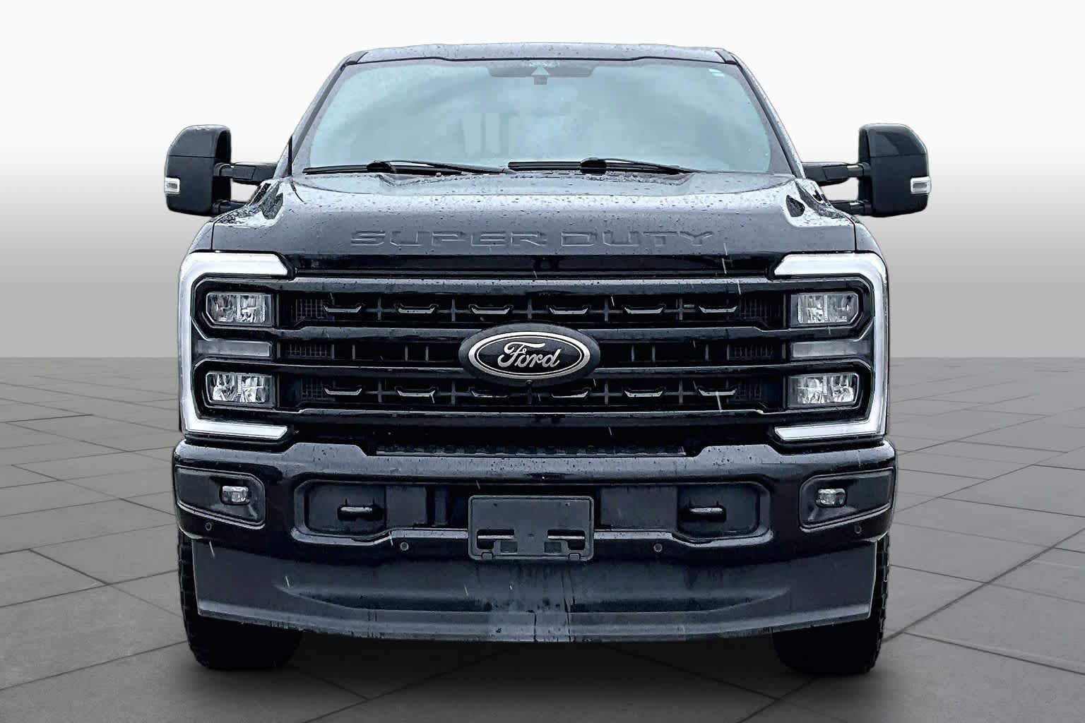 Used 2024 Agate Black Metallic Ford LARIAT image 4