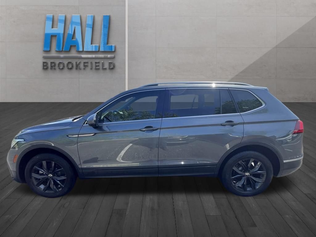 Used 2024 Gray Volkswagen 2.0T SE image 3