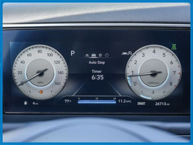 Used 2023 Black Hyundai SEL image 4