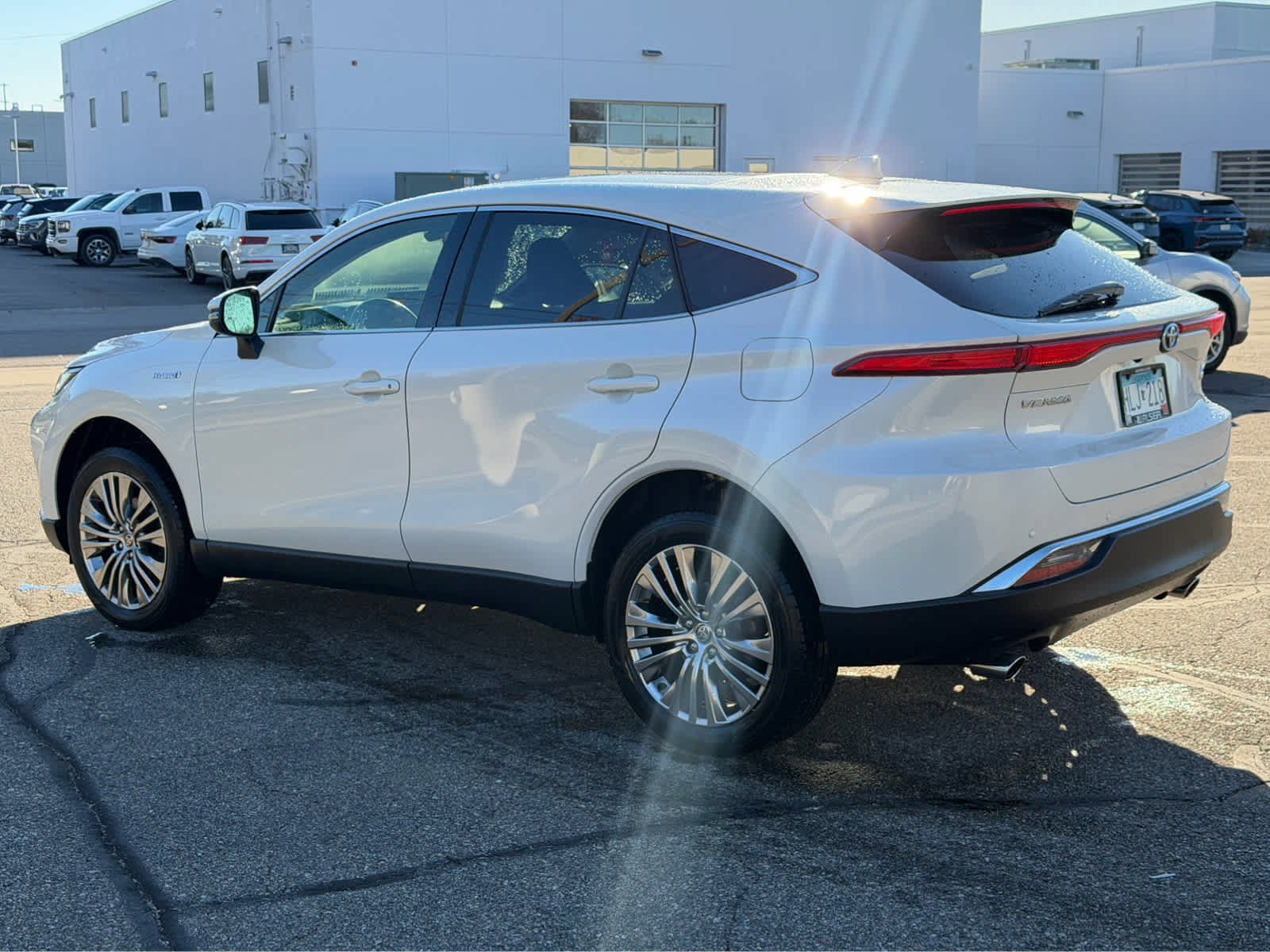 Used 2021 Toyota Venza Limited with VIN JTEAAAAH6MJ076040 for sale in St. Cloud, Minnesota