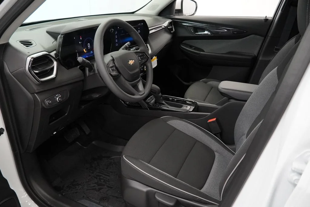 New 2026 Summit White Chevrolet LT image 11